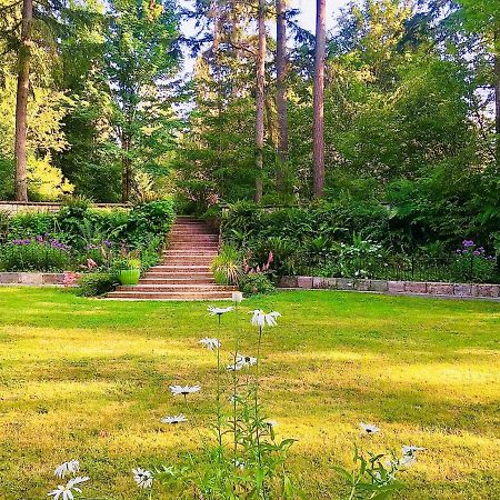 Auberge De Seattle, Estate 伍丁维尔 外观 照片