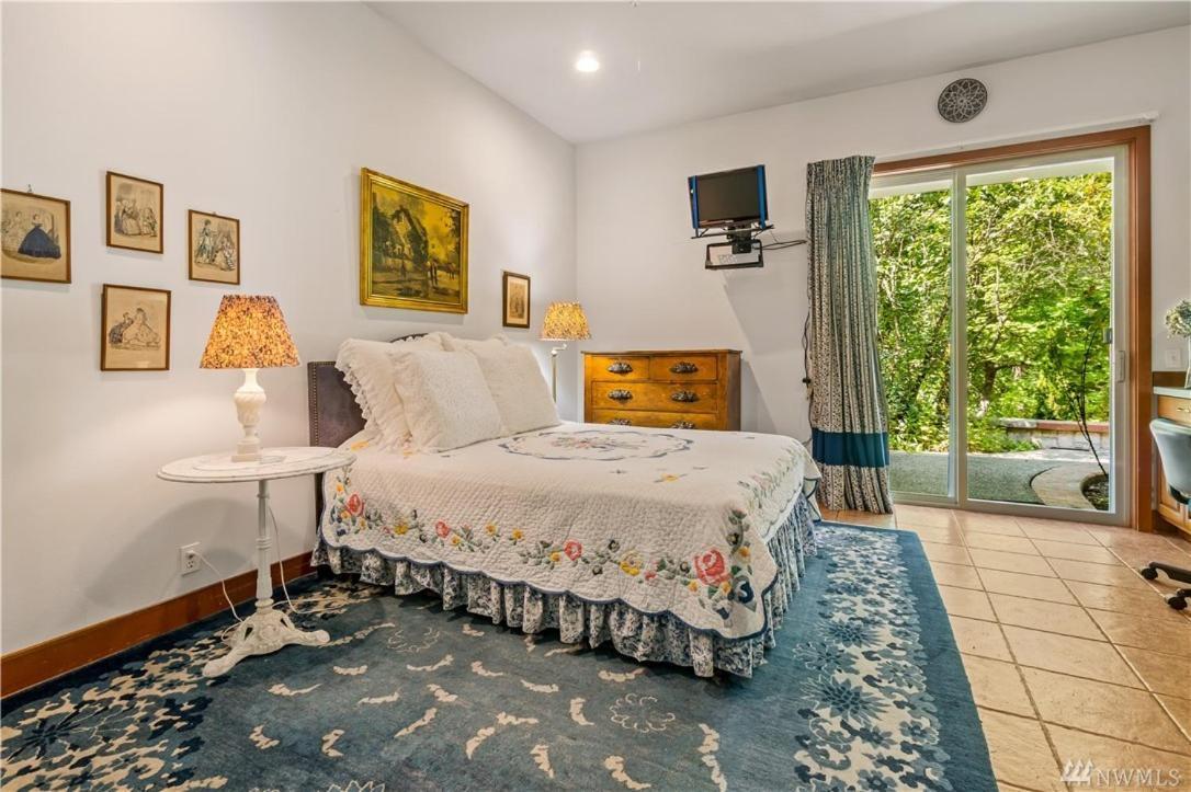 Auberge De Seattle, Estate 伍丁维尔 外观 照片